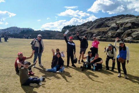 Cusco: City Tour Tour de Medio Día con Sacsayhuamán y Q’enqo Cusco: Morning City Tour with an Andean Dance Experience