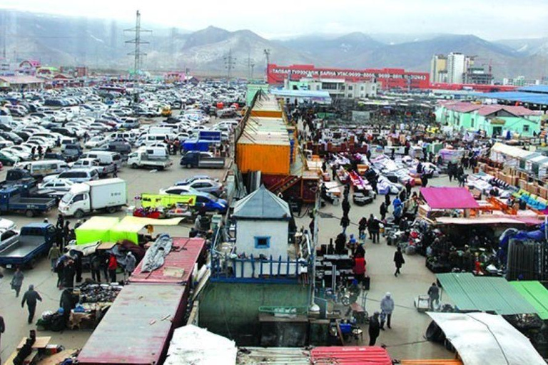 Ulaanbaatar: Narantuul Market Tour with Local Guide