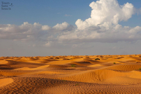 Djerba: Ksar Ghilane e barco pirata – 2 dias de aventura e descobertaDjerba: Ksar Ghilane e Barco Pirata – 2 dias de aventura e descoberta