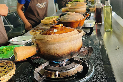 Immersive Cooking Class &amp; BenThanh Market Tour By Local Chef