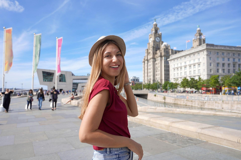 Beatles Highlights Walking Tour in Liverpool 3-hour: English Walking Tour