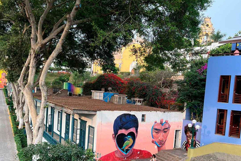 Barranco: Local Experience with Sunset Option and Pacific Views