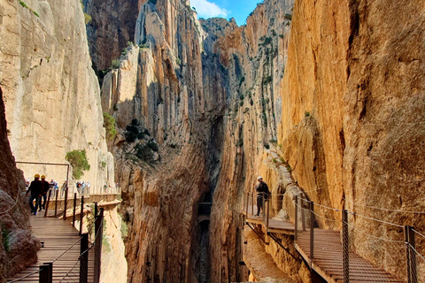 From Malaga: Caminito del Rey Sunset Tour with Transfer From Malaga: Caminito del Rey Sunset Tour with Transfer