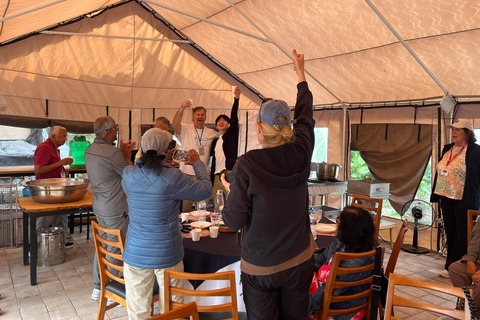 Busan: Caminata por el monte Naeyeonsan con elaboración de makgeolliBusan: Excursión al monte Naeyeonsan con elaboración de makgeolli