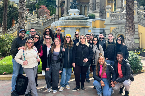 Visite guidée de Santiago : histoire vivante et dégustation de plats locauxVisite guidée de Santiago : histoire vivante et dégustation de spécialités locales