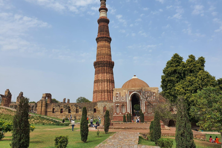 Delhi : New Delhi & Old Full-Half Day Private Guided Tour Guide & Car