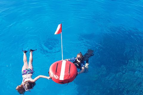Hurghada: Luxury Red Sea Cruise with Snorkel, Dive & Buffet Snorkeling with Lunch & Transfers