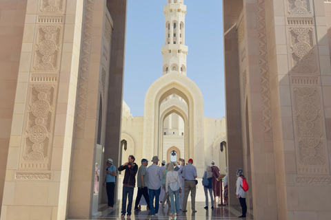 Muscat: City Tour with Local