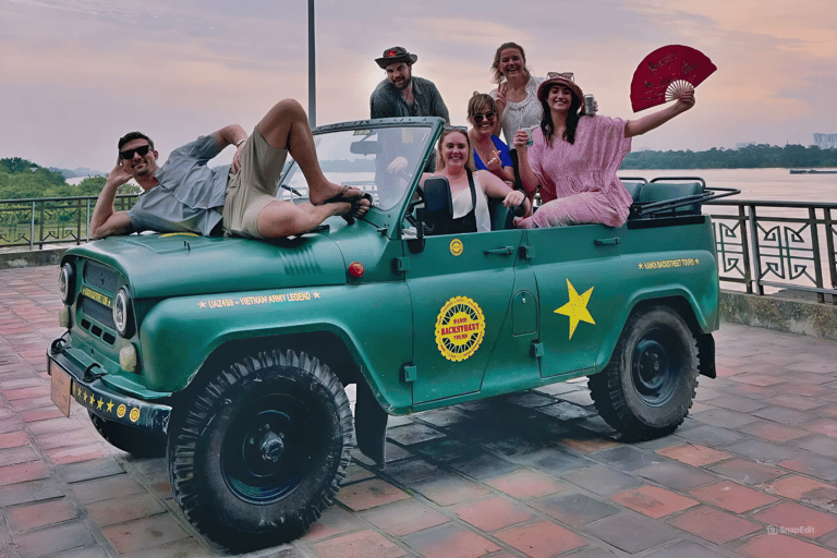 Esplora Ho Chi Minh City con una jeep car