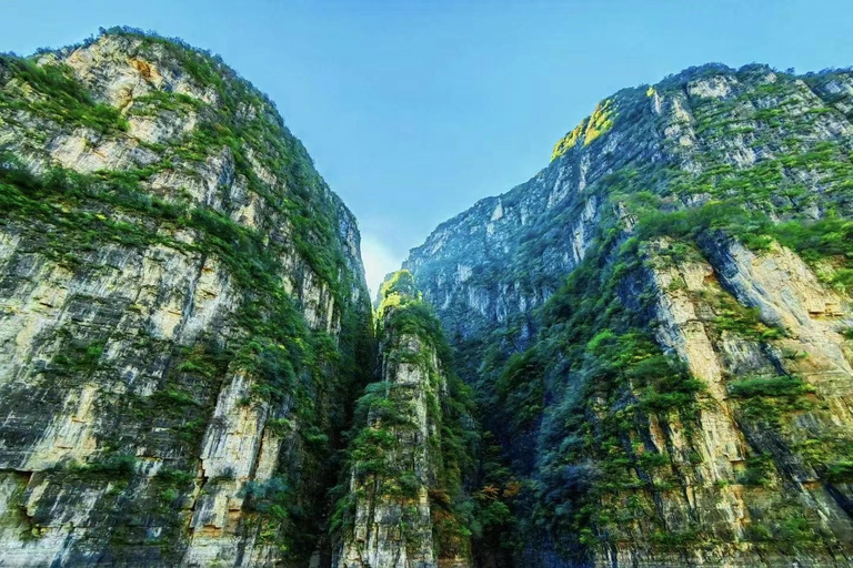 Beijing: Private Transfer to Longqing Gorge and Guyaju Caves