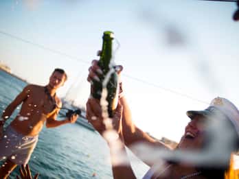 Mallorca: Båtfest med live-DJ-er, lunsj og inngang til nattklubb