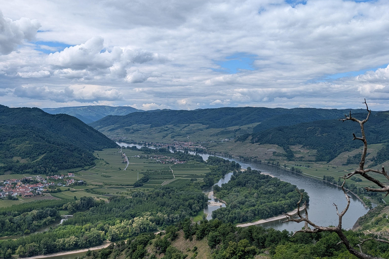 Vienna: Scenic Hiking Tour to Dürnstein/Wachau with Transfer