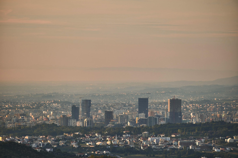 Tirana: Prive luchthaventransfer naar het stadscentrum