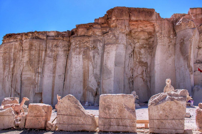 أريكيبا: جولة على طريق سيلار وجولة حاناتأريكيبا: جولة في طريق سيلار وجولة حانات