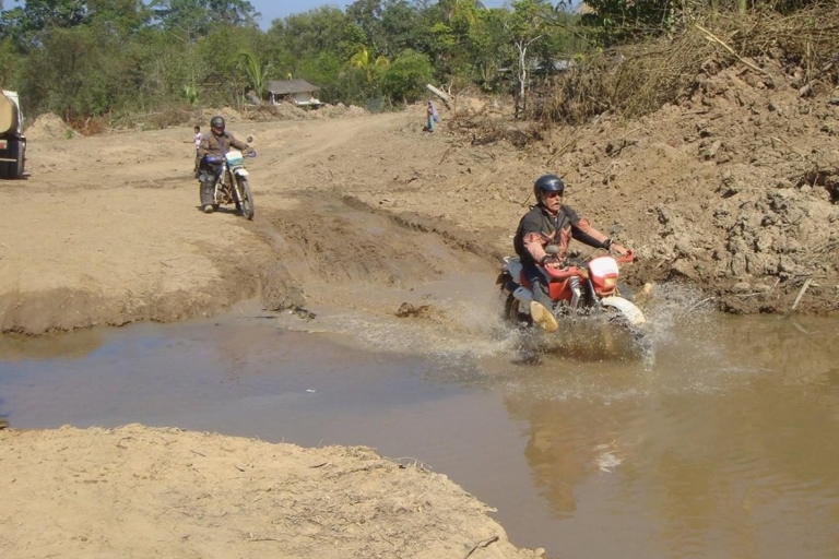 Visite guidée de 9 jours des hauts lieux du Cambodge en moto9 jours de visite guidée à moto des hauts lieux du Cambodge 2402