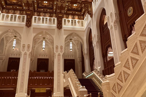 Understanding Oman – Cultural city tour in German in Muscat.