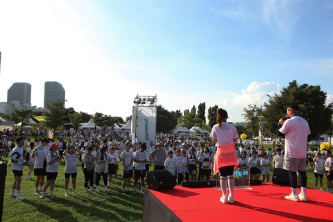 2026 Night Walk: Seoul Han River 14K or Busan Coastline 16K Hangang Night Walk 14K [Slot 2: 20PM]