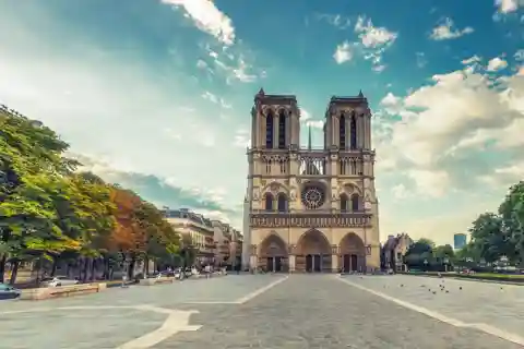 Wycieczka wprowadzająca do katedry Notre Dame z bezpośrednim dostępem