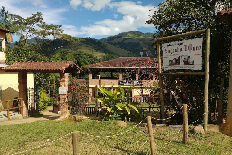 Paraty: destylarnia Engenho D'Ouro z degustacją i wodospadami
