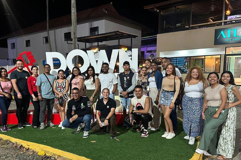 Panama City: Chiva Parrandera Tour with Open Bar and Crossover Music Panama City: Rumba at Chivas Parranderas