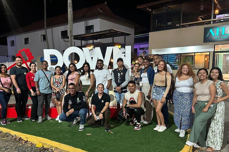 Panama City: Chiva Parrandera Tour with Open Bar and Crossover Music Panama City: Rumba at Chivas Parranderas