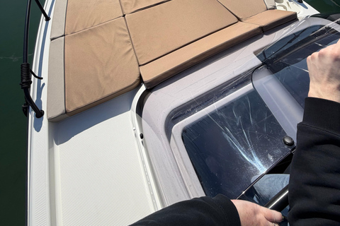 3-Hour Private Boat Cruise: Cap d'Antibes, Théoule, and Lérins Islands