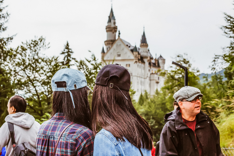 From Munich: Neuschwanstein Castle Full-Day Trip From Munich: Neuschwanstein Castle Full-Day Trip in English