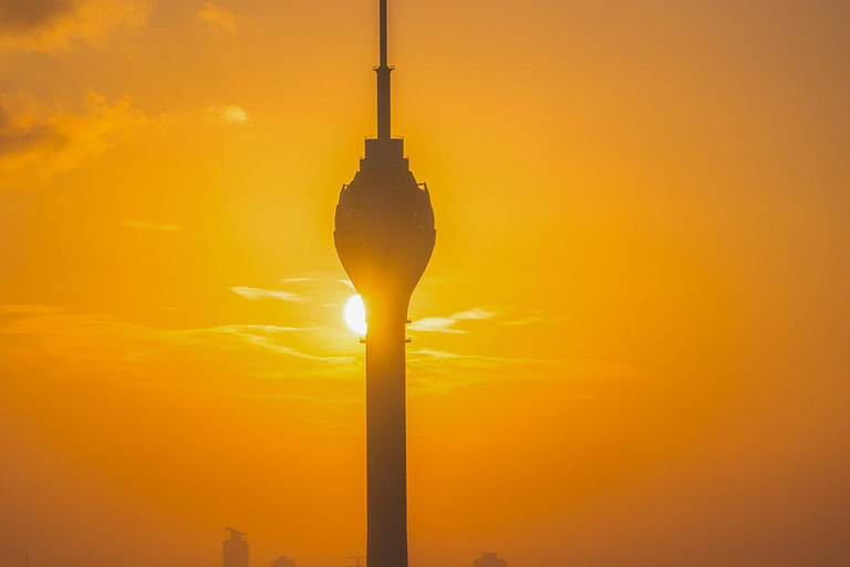 Colombo: Lotus Tower Revolving Restaurant Buffet Meal