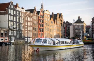 Amsterdam: Kanalrundfahrt durch die Innenstadt & kostenlose holländische Stroopwafels
