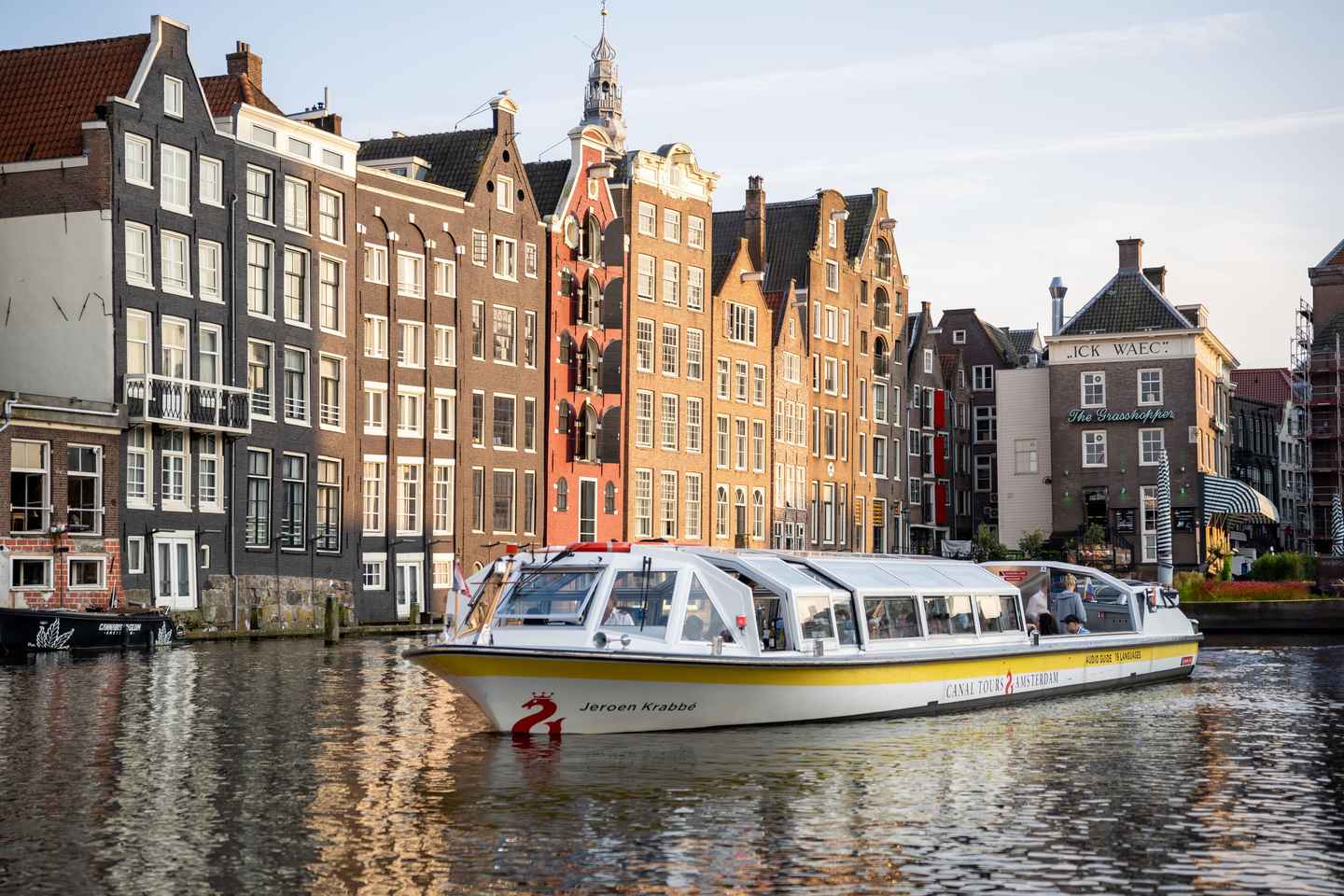Amsterdam: Comfortable City Canal Cruise + Audio Guide - Departure from Central Station + Hidden Gems