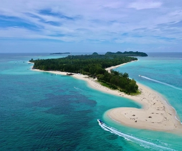 Sabah: Mantanani Island Day Tour with Lunch