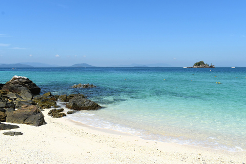 From Khao Lak: Phi Phi, Maya bay & Khai island Day Trip