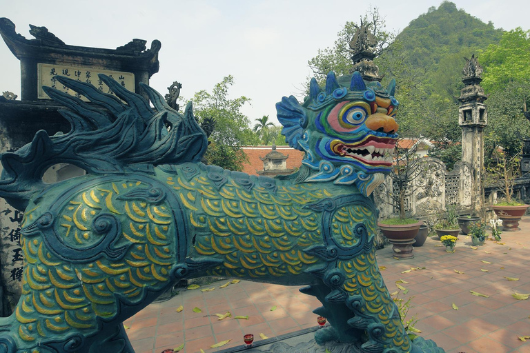 Hanoi: Parfümpagode mit Bootsfahrt oder Lotus-SeidendorfPrivate Tour: Parfümpagode, Lotus-Seidendorf und Weihrauch