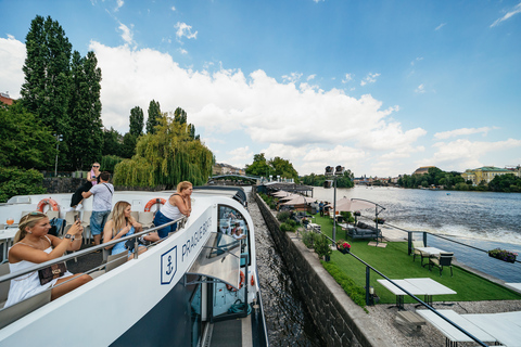 Praga: crociera sul fiume Moldava con pranzo su barca dal tetto trasparentePraga: crociera con pranzo di 2 ore sul fiume Moldava