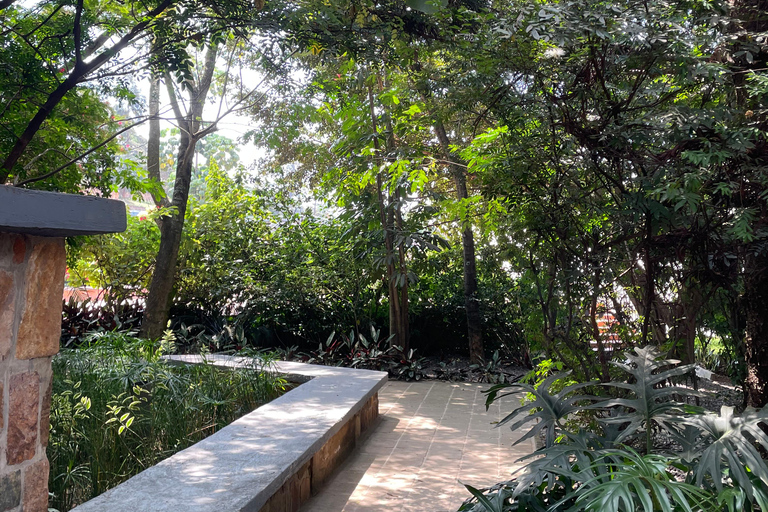 Kigali: Eco City Tour by Electric Car with Coffee Stop