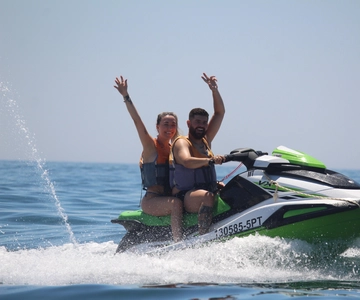 Algarve: Alquiler de motos acuáticas en Armação de Pêra