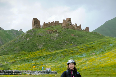 One-day bike tour in the Truso Valley