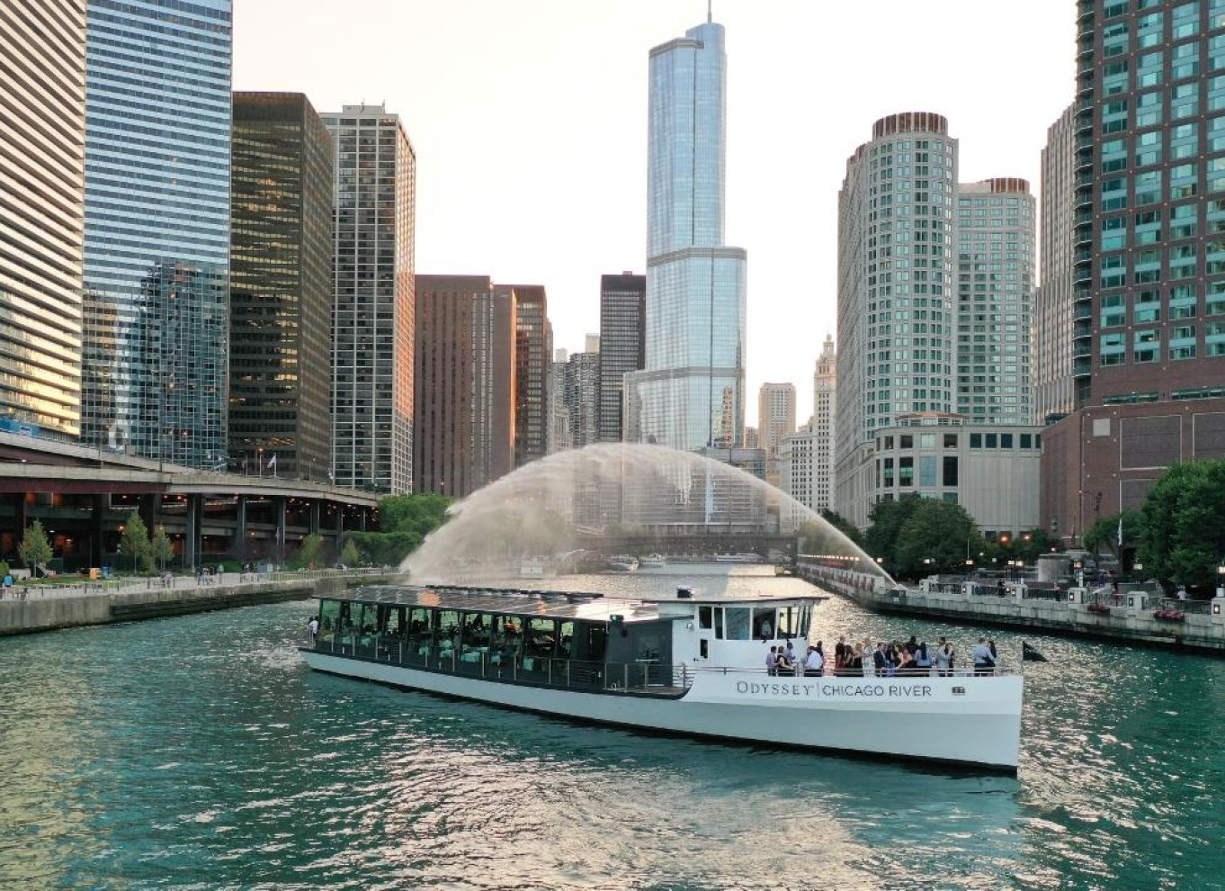 chicago architecture boat tour dinner