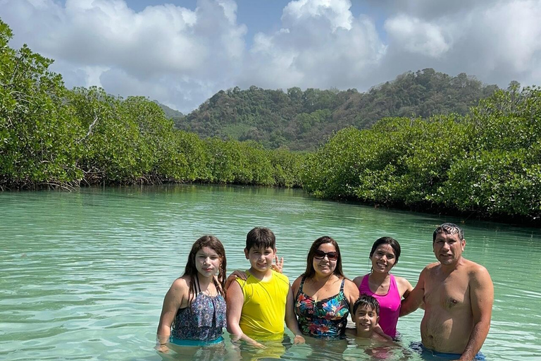 Panama City: 5-Stop Caribbean Boat Day Trip & Isla Mamey