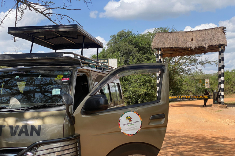 4 Days Queen Elizabeth Park Safari & Ruwenzori Mountain View