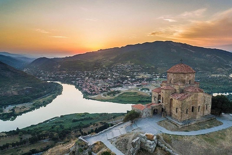 Kutaisi: Mtskheta, Jvari Monastery & Tbilisi Walking Tour