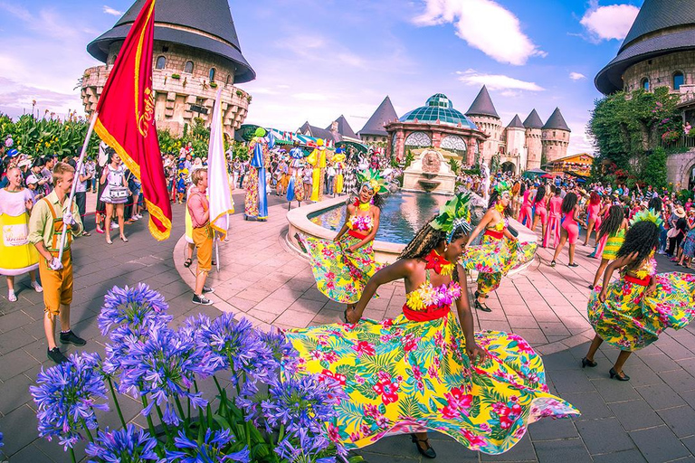 Da Nang: Private Tour nach Ba Na Hills und zur Goldenen Brücke