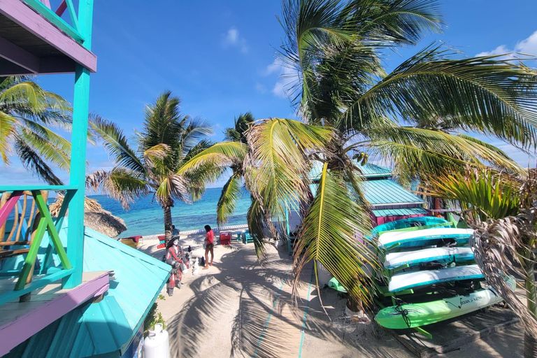 Placencia: Private Island Day Trip with Lunch & Drinks