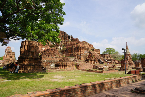 From Bangkok: Ayutthaya Day Trip with Cruise & Buffet Lunch