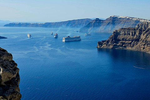 Santorini Sightseeing Tour: 4 Hours of Iconic Spots