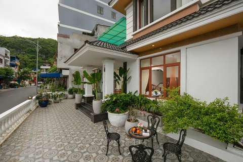 2-tägige Ha Long Bay Island Cruise Tour mit einem 3-Sterne-Kreuzfahrtschiff