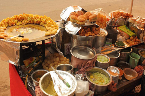 Agra: Street Food and Walk Tour with Spice Market by Tuk-Tuk Agra: Street Food + Tour Guide + Tuk-Tuk