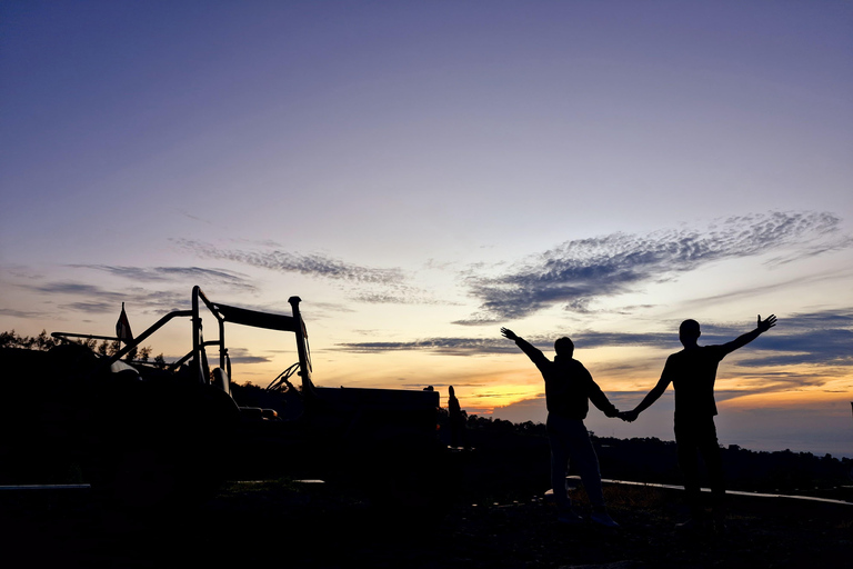 Yogyakarta: Merapi Sunrise Jeep Tour i Jomblang Cave Tour