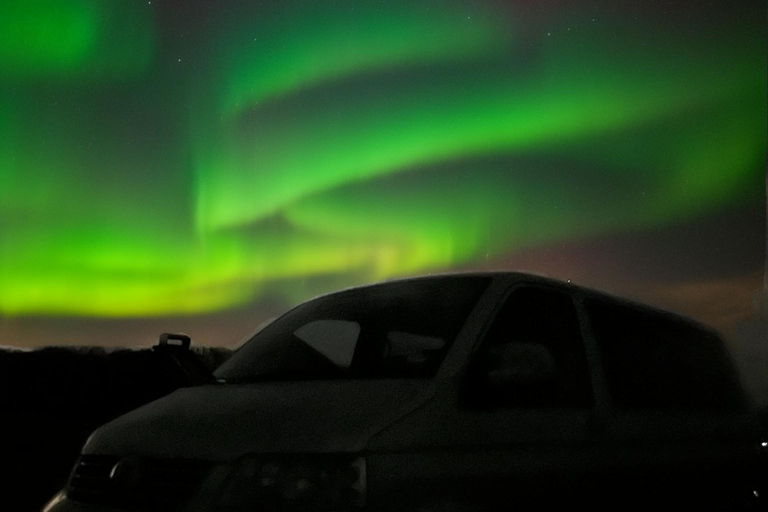 Tromsø: Private Northern Lights Chase with a Local Guide