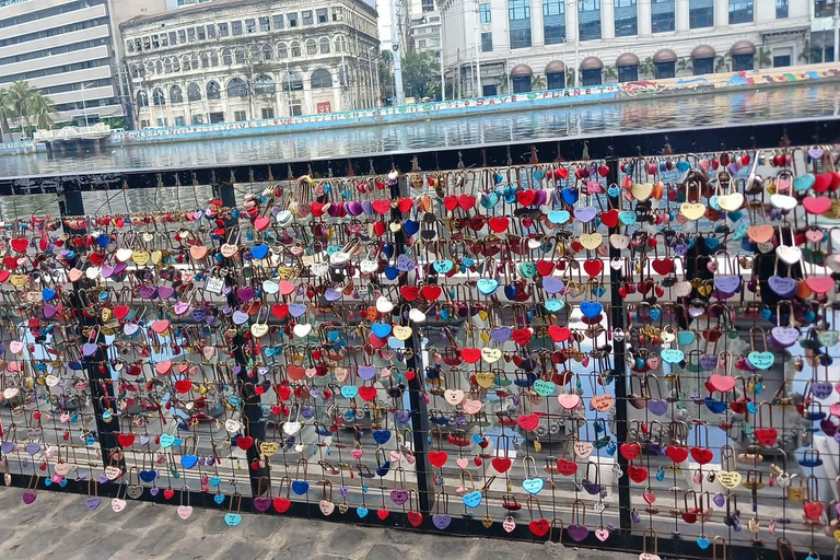 Manila: Weekend History, Food Crawl & Nightlife Tour